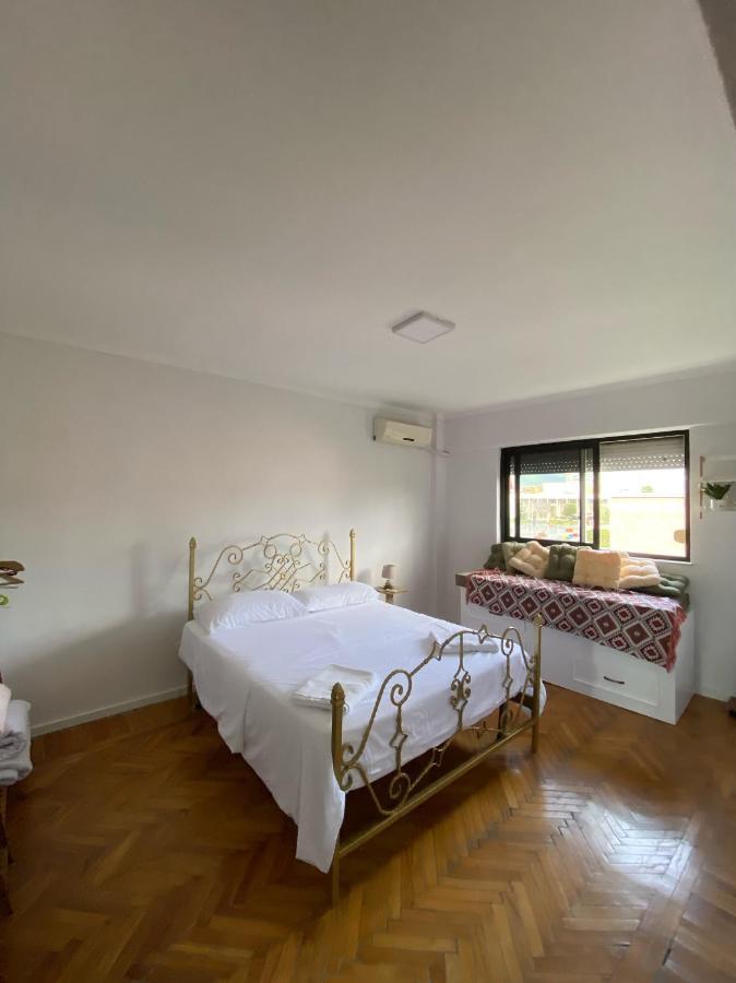 Entire Serviced Apartment With A Beautiful View Tiranë Luaran gambar